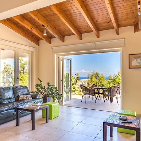 Marina Heights Villa *