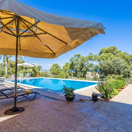 Villa Marina Heights Protarász