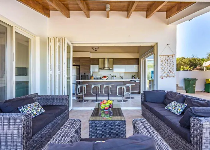 Marina Heights * Protaras