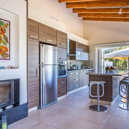 Marina Heights Vila Protaras